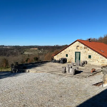 Quinta Casa Do Retiro ファームステイ ペナルヴァ・ド・カステロ